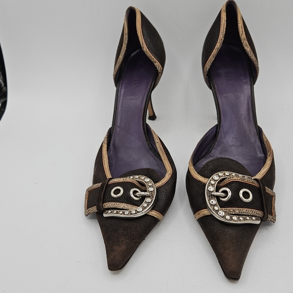 Prada Black & Gold Leather Buckle Pointed Toe High Heels size 39.5 / 9.5 - Picture 15 of 16